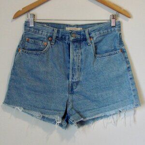 Levi's Ribcage Shorts Authentic Denim Jean Frayed Raw Hem Button Front Size 30